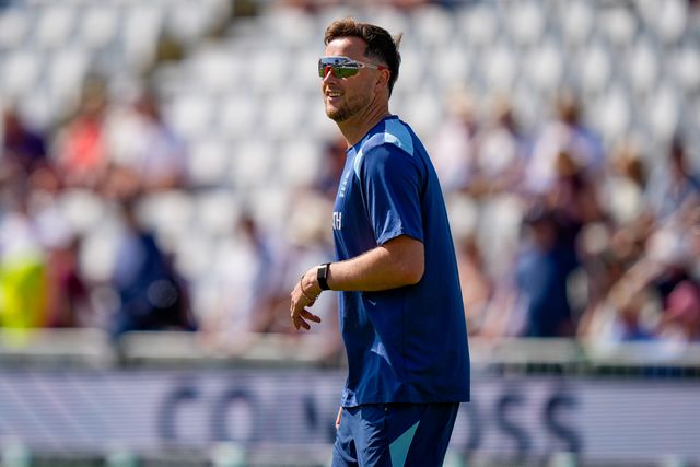 Ollie Robinson of England in the pre-game warm up session during the 3rd Rothesay Test Match Day 1 match England vs New Zealand at Trent Bridge, Nottingham, United Kingdom on 25 June 2026

(Photo by Maynard Manyowa/News Images)