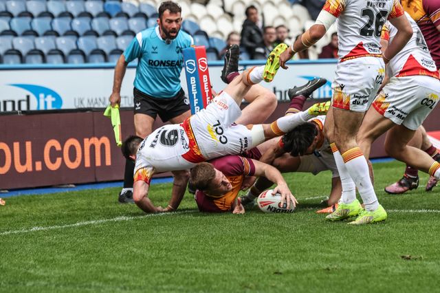 Betfred Super League Huddersfield Giants v Catalans Dragons