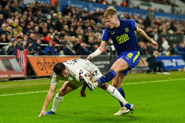 Goncalo Franco of Swansea City and Ali McCann of Preston North End compete for the ball during the Sky Bet Championship match Swansea City vs Preston North End at Swansea.com Stadium, Swansea, United Kingdom on 24 February 2026

(Photo by Andrew Lewis/News Images)
