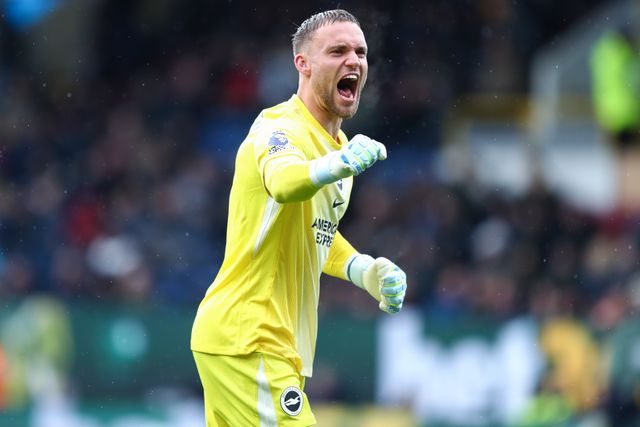 Brighton & Hove Albion goalkeeper Bart Verbruggen celebrates Mats Wieffer of Brighton & Hove Albion goal to make it 0-1 during the Premier League match Burnley vs Brighton & Hove Albion at Turf Moor, Burnley, United Kingdom on 11 April 2026

(Photo by Jorge Horsted/News Images)