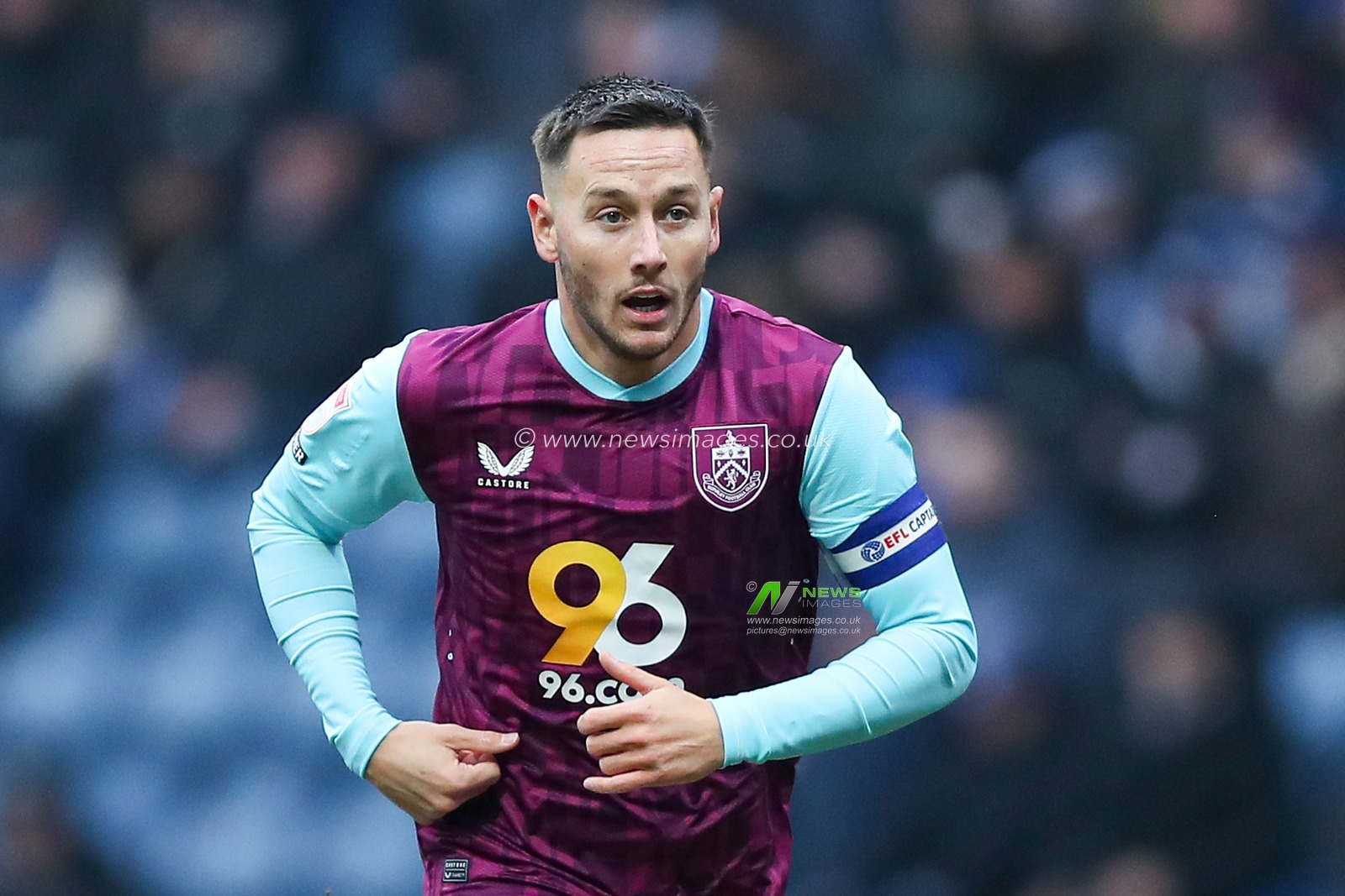 Josh Brownhill of Burnley during the Sky Bet Championship match Preston North End vs Burnley at Deepdale, Preston, United Kingdom, 15th February 2025

(Photo by Jorge Horsted/News Images)