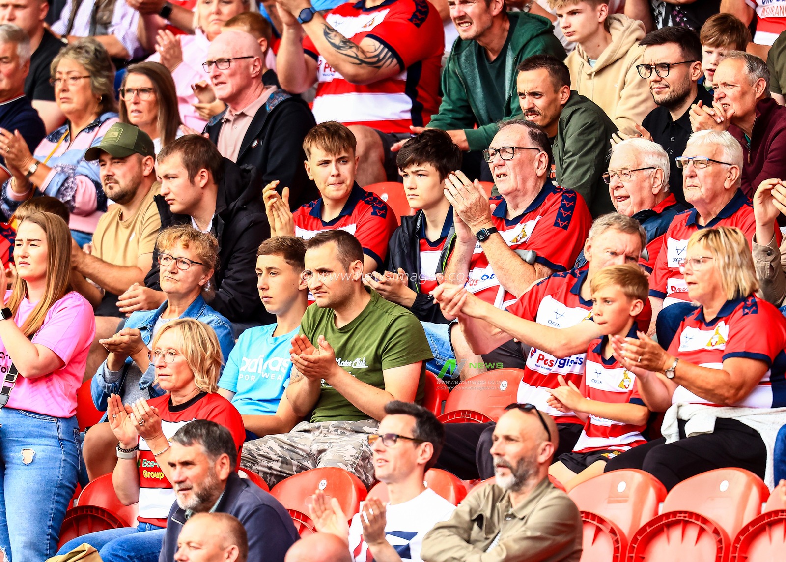 Doncaster Rovers fans applaud Jamie Sterry of Doncaster Rovers during the Sky Bet League 1 match Doncaster Rovers vs Exeter City at Eco-Power Stadium, Doncaster, United Kingdom, 2nd August 2025

(Photo by Richard Bierton/News Images)