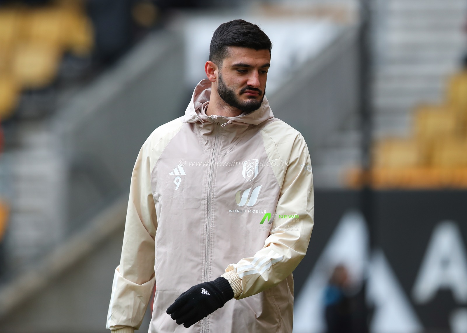 Armando Broja of Fulham warms up ahead of the match, during the Premier League match Wolverhampton Wanderers vs Fulham at Molineux, Wolverhampton, United Kingdom, 9th March 2024

(Photo by Gareth Evans/News Images)