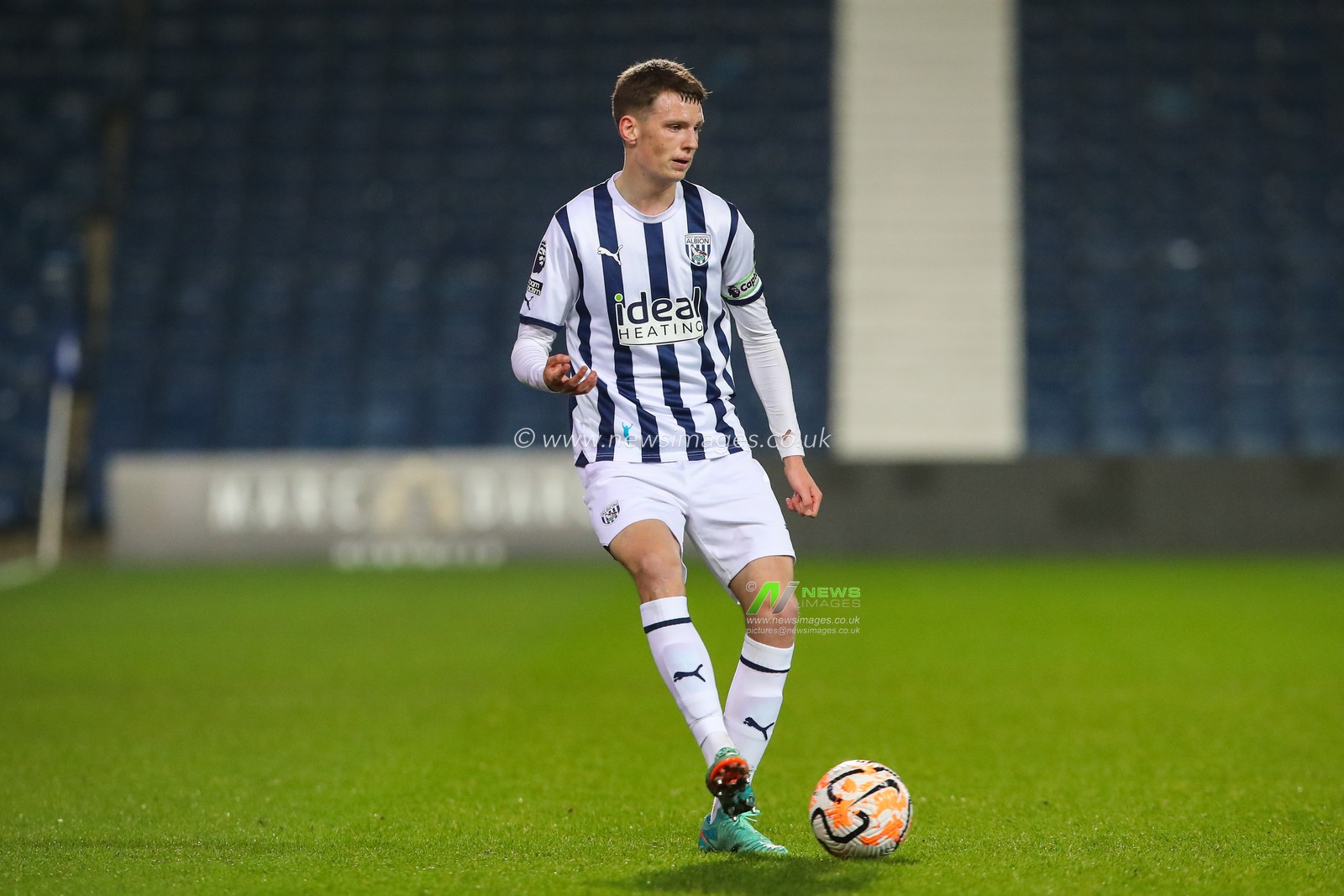 Reece Hall of West Bromwich Albion in action during the Premier League 2 U23 match West Bromwich Albion vs Manchester United at The Hawthorns, West Bromwich, United Kingdom, 18th March 2024

(Photo by Gareth Evans/News Images)