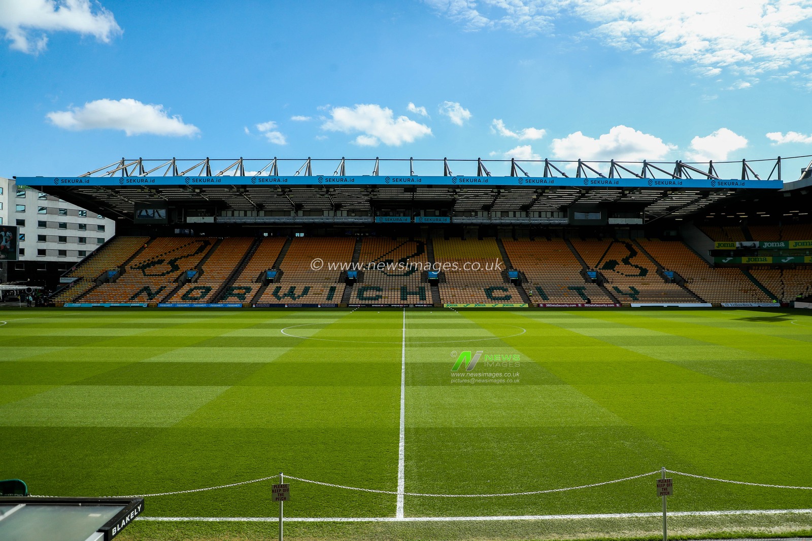A general view of Carrow Road prior to the Sky Bet Championship match Norwich City vs West Bromwich Albion at Carrow Road, Norwich, United Kingdom, 29th March 2025

(Photo by Izzy Poles/News Images)