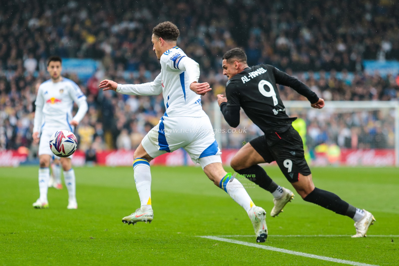 during the Sky Bet Championship match Leeds United vs Stoke City at Elland Road, Leeds, United Kingdom, 21st April 2025

(Photo by Richard Bierton/News Images)