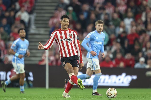 Jobe Bellingham of Sunderland passes the ball during the Sky Bet Championship Playoff Semi-final match Sunderland vs Coventry City at Stadium Of Light, Sunderland, United Kingdom, 13th May 2025

(Photo by Alfie Cosgrove/News Images)