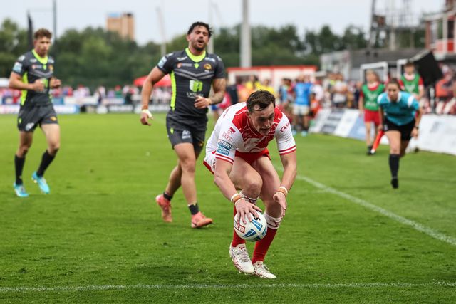 Betfred Super League Round 14 Hull KR v Catalans Dragons