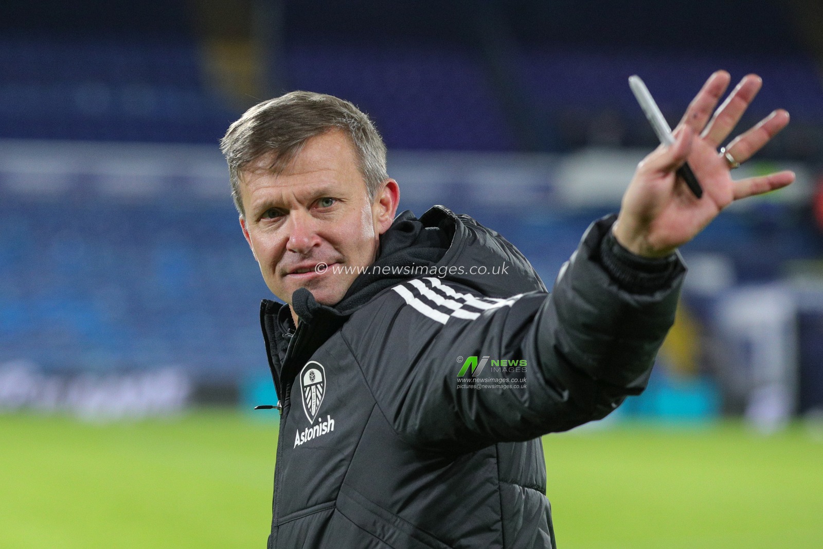 Jesse Marsch manager of Leeds United waves to fans after the Mid season friendly match Leeds United vs Real Sociedad at Elland Road, Leeds, United Kingdom, 16th December 2022

(Photo by James Heaton/News Images)