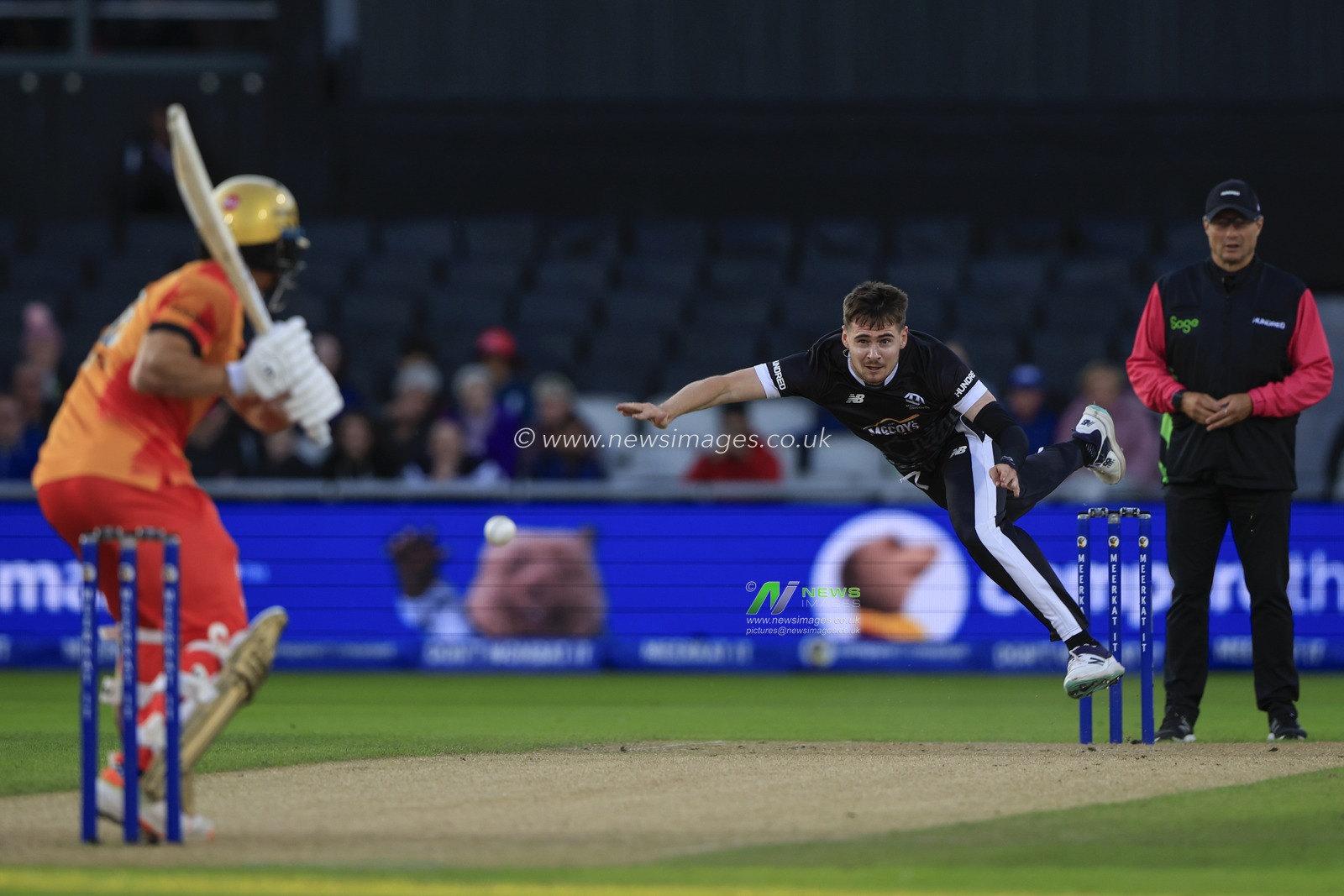 Josh Little of Manchester Originals in bowling action during The Hundred match Manchester Originals vs Birmingham Phoenix at Old Trafford, Manchester, United Kingdom, 7th August 2023

(Photo by Conor Molloy/News Images)