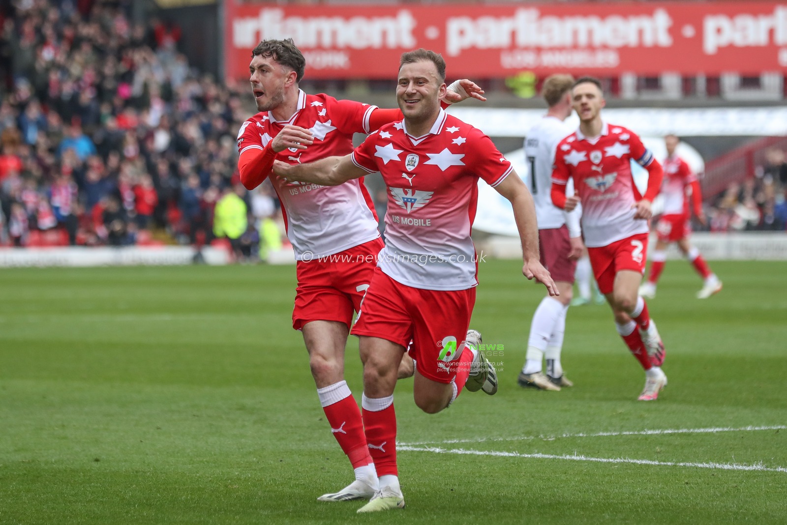 Herbie Kane of Barnsley celebrates his goal to make it 1-0 during the Sky Bet League 1 match Barnsley vs Northampton Town at Oakwell, Barnsley, United Kingdom, 27th April 2024

(Photo by Alfie Cosgrove/News Images)