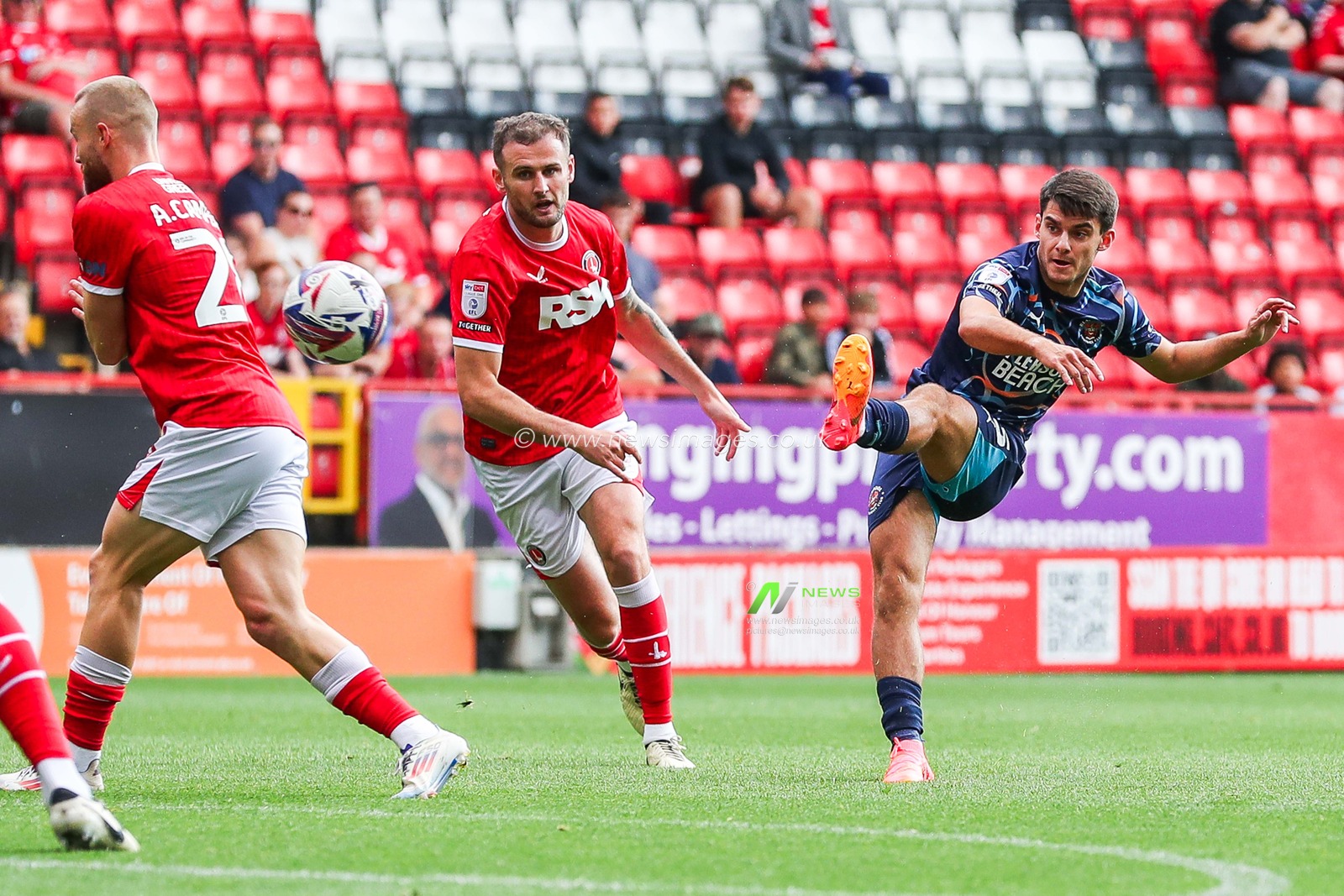 Kyle Joseph of Blackpool shoots during the Sky Bet League 1 match Charlton Athletic vs Blackpool at The Valley, London, United Kingdom, 21st September 2024

(Photo by Izzy Poles/News Images)