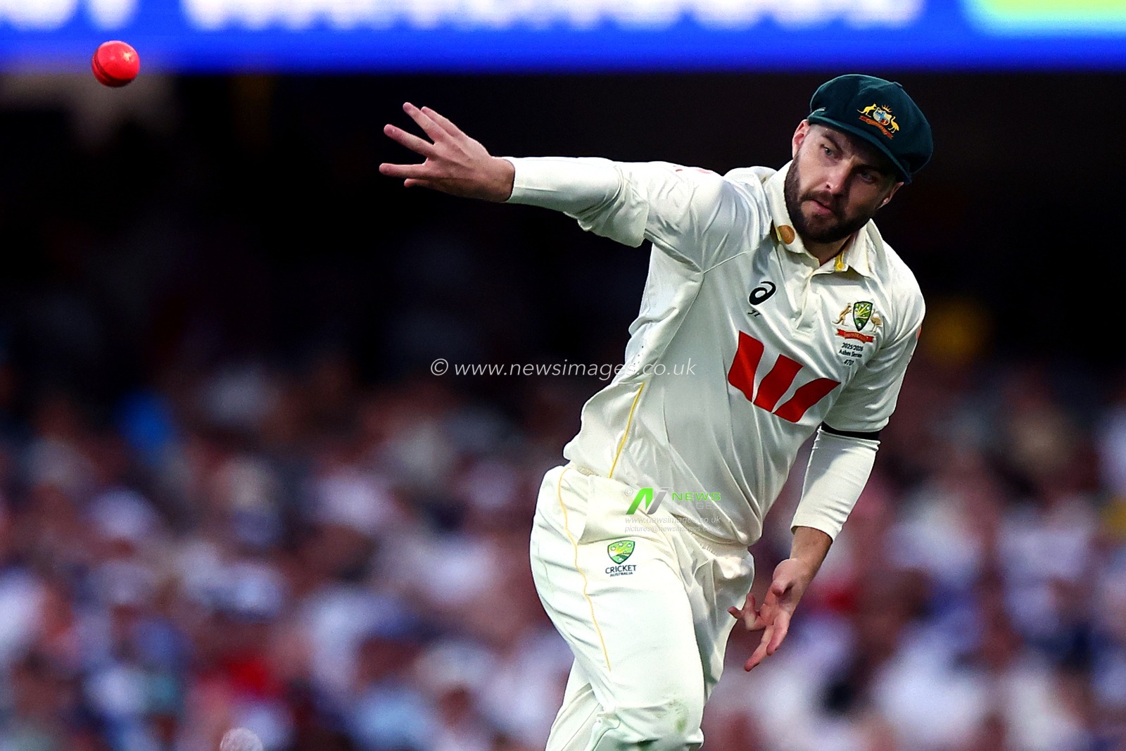Josh Inglis of Australia in action during the NRMA Insurance Ashes Second Test Day 1 Series match Australia vs England at The Gabba, Brisbane Cricket Ground, Brisbane, Australia, 4th December 2025

(Photo by Patrick Hoelscher/News Images)

*** GER AUT SUI OUT ***