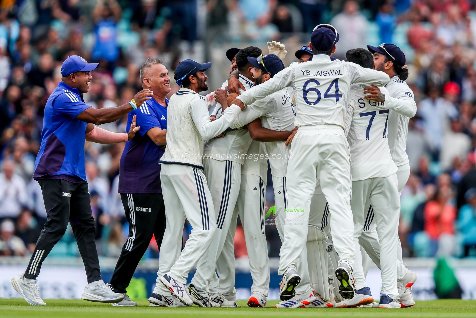 India celebrate as they draw the series during the 5th Rothesay Test Match day 5 England v India at The Kia Oval, London, United Kingdom, 4th August 2025

(Photo by Izzy Poles/News Images)
