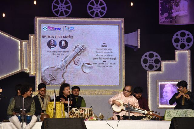 Indian Musician Tejendra Majumdar and Tanmoy Bose perfroming at the 30th Kolkata International Film Festival in Kolkata,India on December 9,2024.Pictures by Debajyoti Chakraborty.(Photo: Debajyoti Chakraborty/News Images)