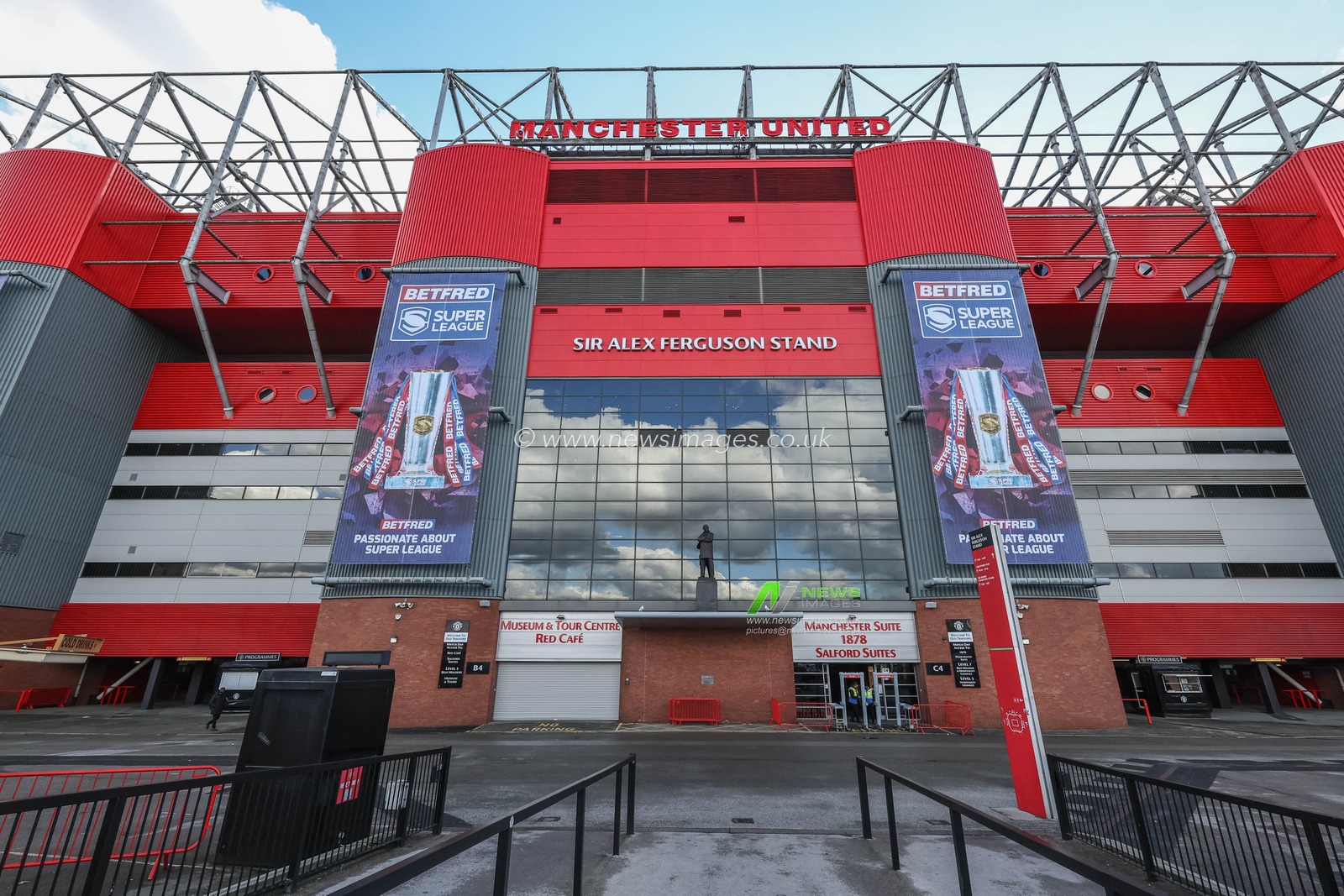 A general view of the Sir Alex Ferguson Stand at Old Trafford during the Betfred Super League Grand Final match Wigan Warriors vs Hull KR at Old Trafford, Manchester, United Kingdom, 12th October 2024

(Photo by Mark Cosgrove/News Images)