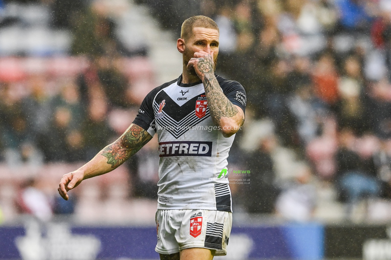 Sam Tomkins of England during the gameduring the Rugby League World Cup 2021 Quarter Final match England vs Papua New Guinea at DW Stadium, Wigan, United Kingdom, 5th November 2022

(Photo by Craig Thomas/News Images)