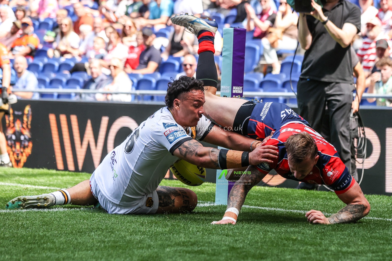 Tom Johnstone of Wakefield Trinity goes over for a try during the Betfred Super League Magic Weekend match Wakefield Trinity vs Castleford Tigers at Hill Dickinson Stadium, Liverpool, United Kingdom on 05 July 2026

(Photo by Alfie Cosgrove/News Images)