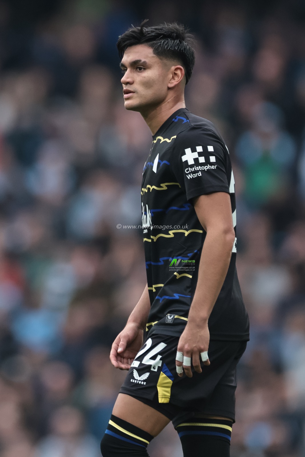 Charly Alcaraz of Everton during the Premier League match Manchester City vs Everton at Etihad Stadium, Manchester, United Kingdom, 18th October 2025

(Photo by Mark Cosgrove/News Images)