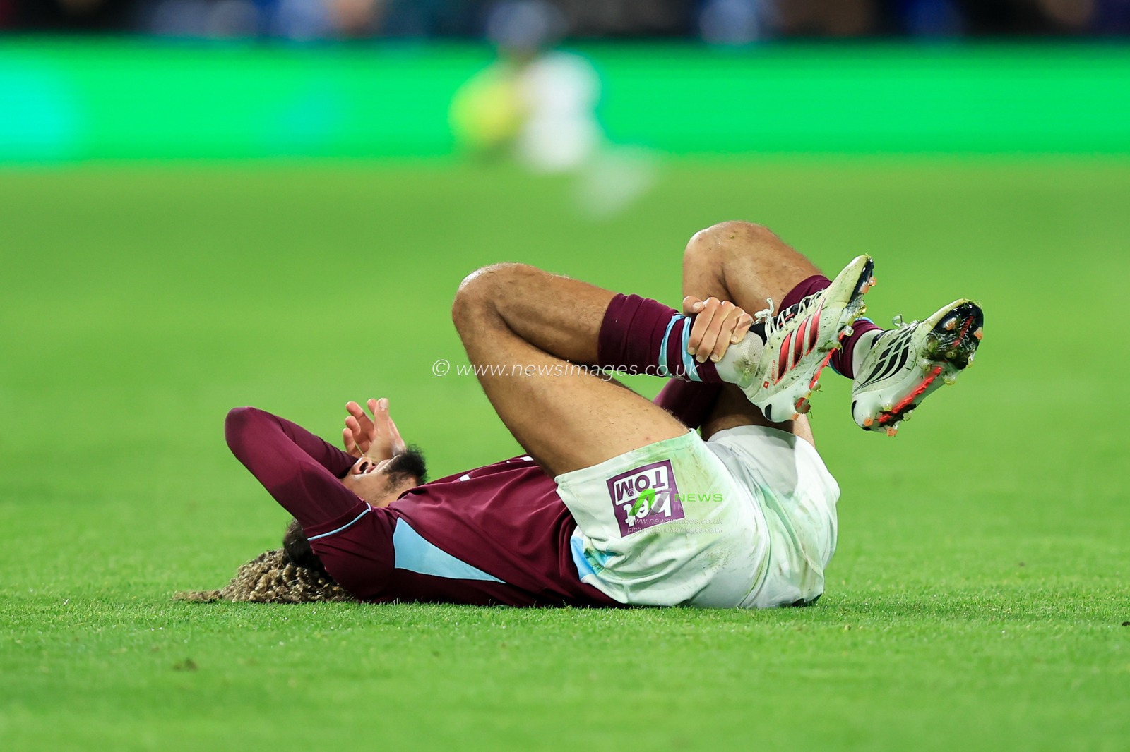 Hannibal Mejbri of Burnley goes down injured during the Sky Bet Championship match Burnley vs Middlesbrough at Turf Moor, Burnley, United Kingdom on 02 September 2026

(Photo by Jorge Horsted/News Images)