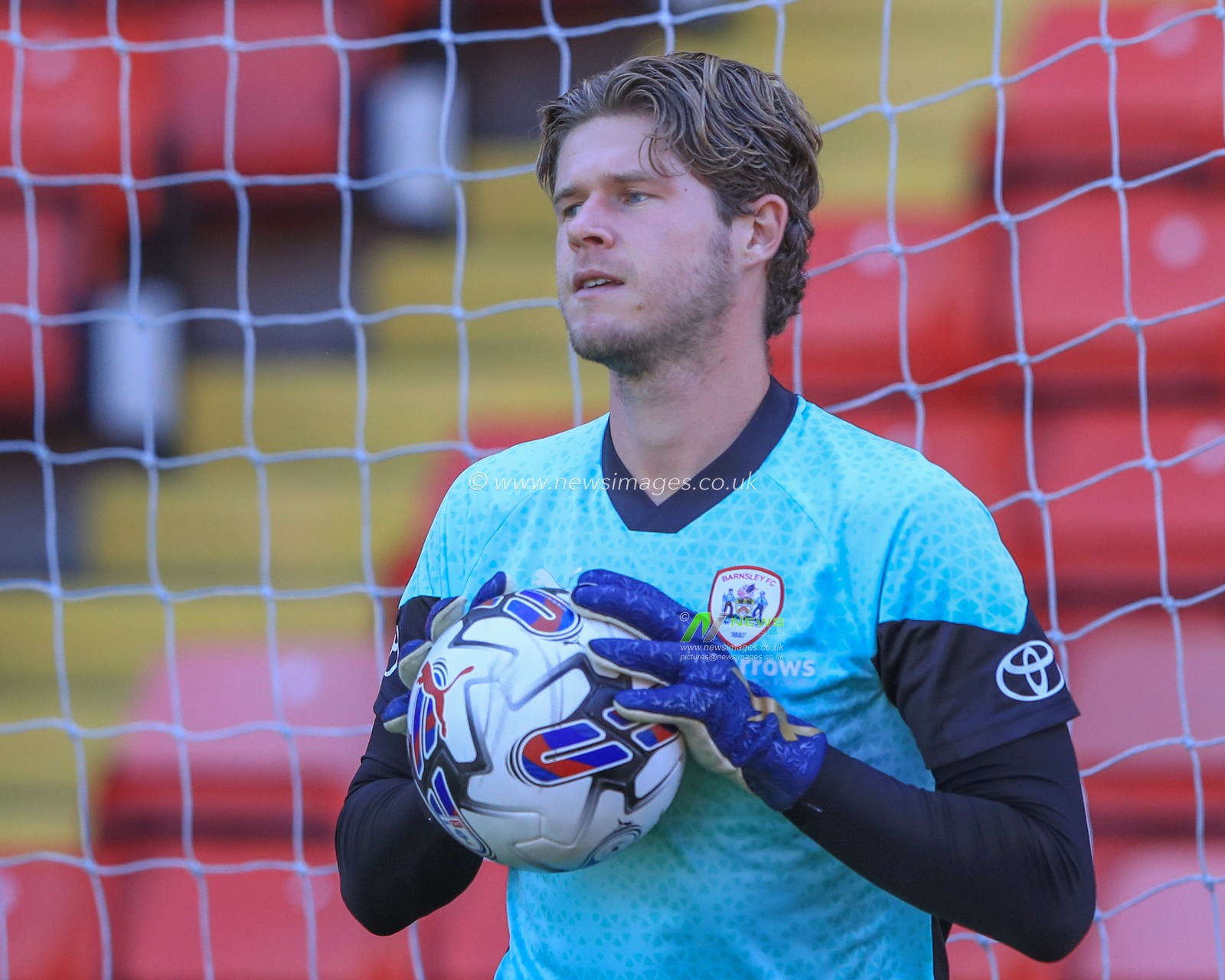 Ben Killip #23 of Barnsley in the pregame warmup session during the Pre-season friendly match Barnsley vs Crewe Alexandra at Oakwell, Barnsley, United Kingdom, 29th July 2023

(Photo by Alfie Cosgrove/News Images)