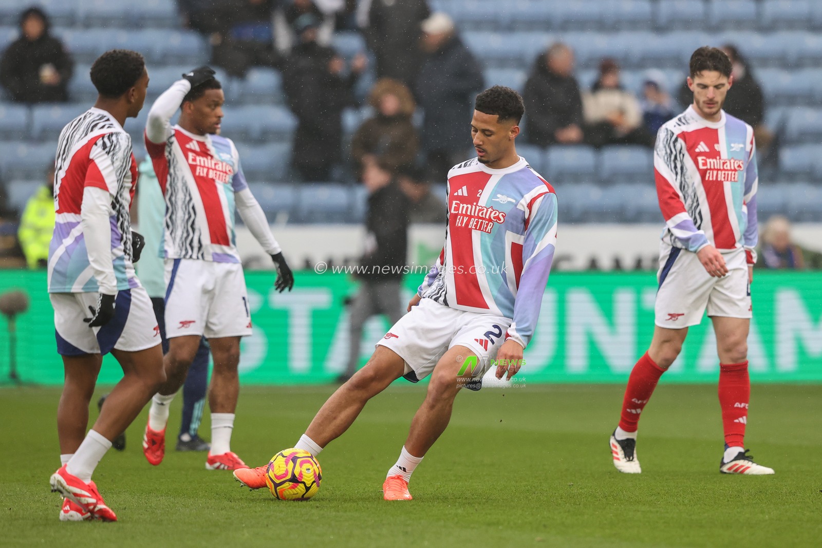 William Saliba of Arsenal in the pregame warmup session during the Premier League match Leicester City vs Arsenal at King Power Stadium, Leicester, United Kingdom, 15th February 2025

(Photo by Alfie Cosgrove/News Images)