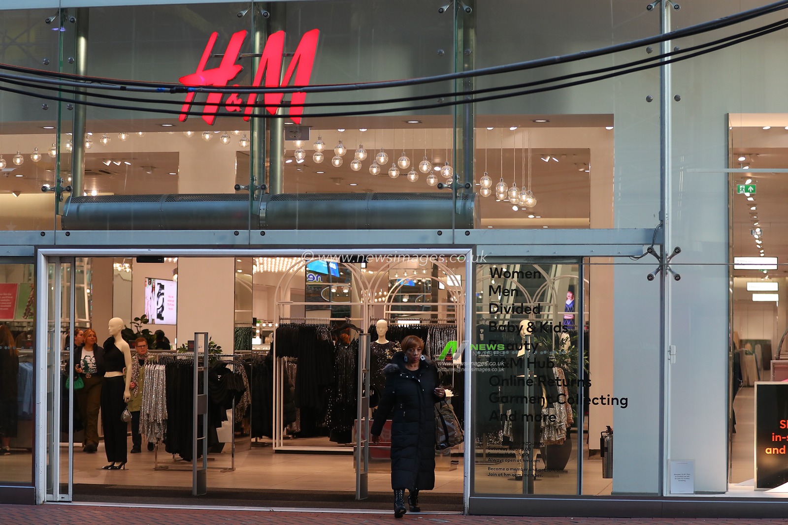 Black Friday Shoppers in Birmingham at Birmingham City Centre, Brimingham, United Kingdom, 25th November 2022

(Photo by Gareth Evans/News Images)