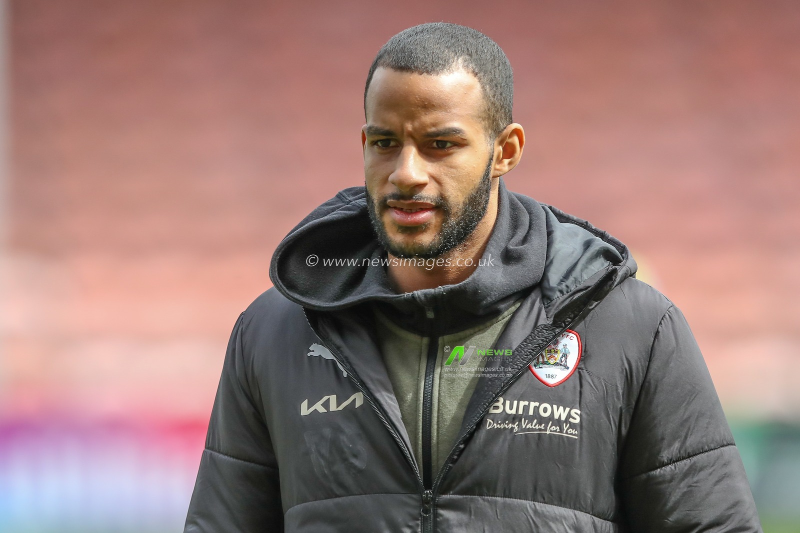 Barry Cotter of Barnsley during the Sky Bet League 1 match Blackpool vs Barnsley at Bloomfield Road, Blackpool, United Kingdom, 20th April 2024

(Photo by Alfie Cosgrove/News Images)