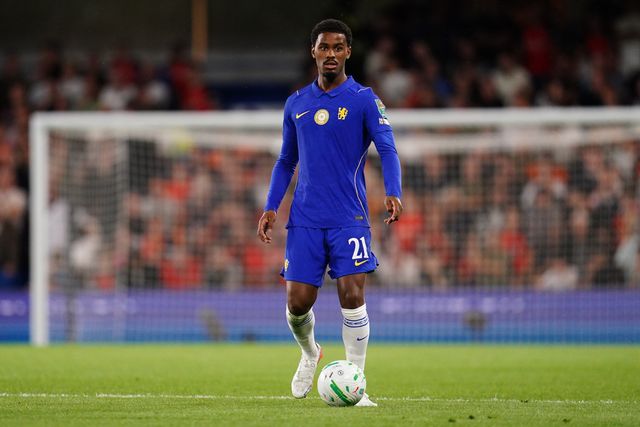 Jorrel Hato of Chelsea with the ball during the Carabao Cup round 2 match Chelsea vs Luton Town at Stamford Bridge, London, United Kingdom on 27 August 2026

(Photo by Harvey Murphy/News Images)