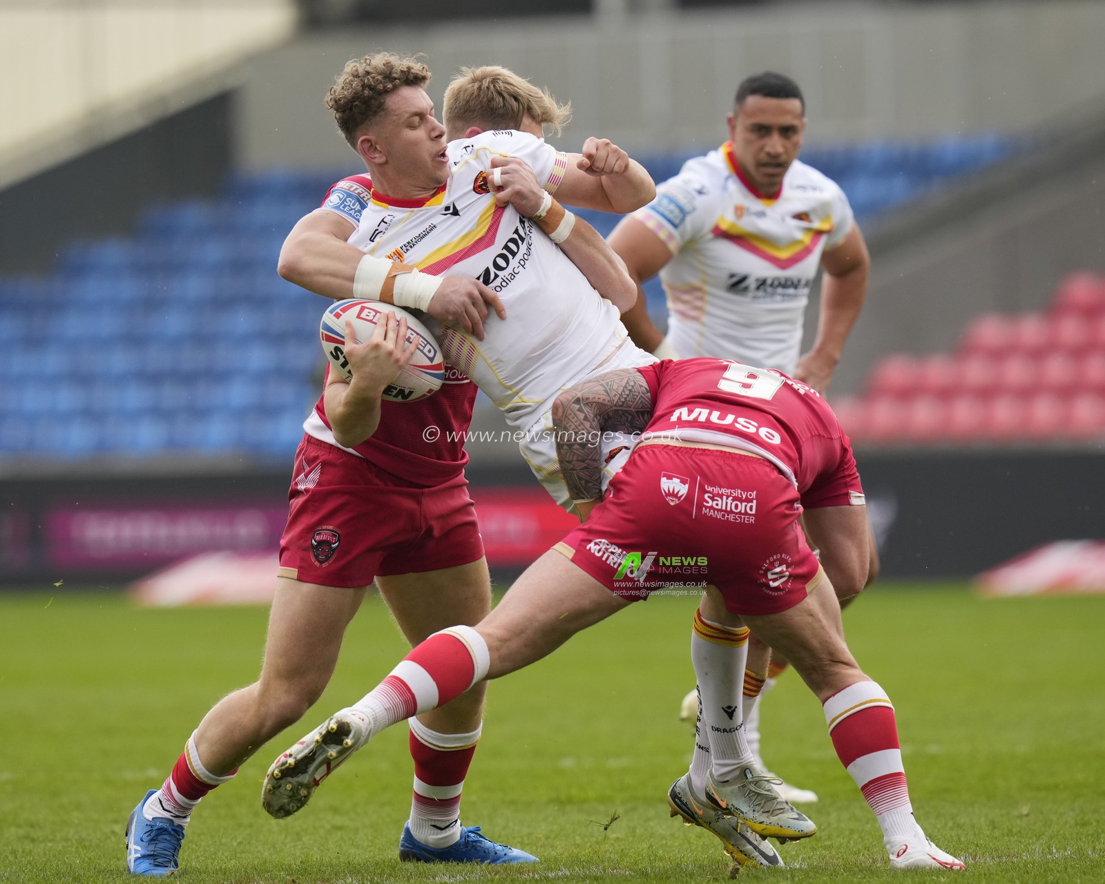 Andy Ackers #9 of Salford Red Devils tackles Matthieu Laguerre #4 of Catalans Dragons during the Betfred Super League Round 10 match Salford Red Devils vs Catalans Dragons at AJ Bell Stadium, Eccles, United Kingdom, 23rd April 2023

(Photo by Steve Flynn/News Images)