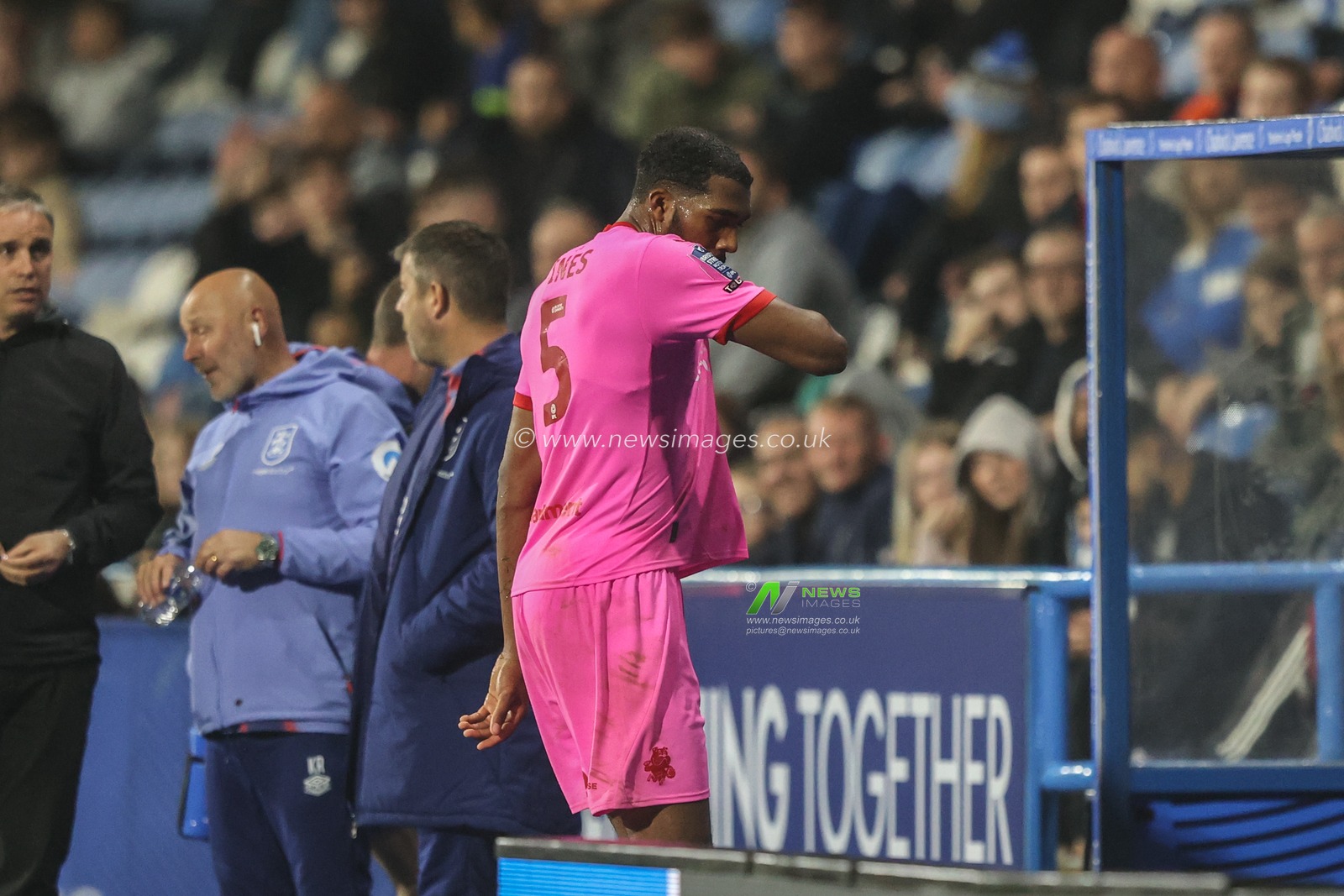 Donovan Pines of Barnsley leaves the field of play after receiving a red card during the Bristol Street Motors Trophy match Huddersfield Town vs Barnsley at John Smith's Stadium, Huddersfield, United Kingdom, 8th October 2024

(Photo by Alfie Cosgrove/News Images)