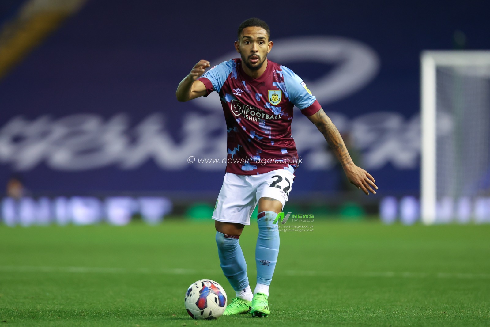 Nathan Tella #23 of Burnley dribbles the ball during the Sky Bet Championship match Birmingham City vs Burnley at St Andrews, Birmingham, United Kingdom, 19th October 2022

(Photo by Simon Bissett/News Images)
