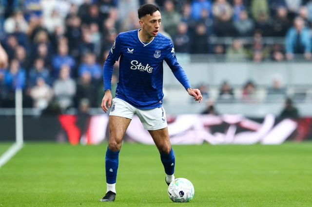 Dwight McNeil of Everton with ball at his feet during the Premier League match Everton vs Chelsea at Hill Dickinson Stadium, Liverpool, United Kingdom on 21 March 2026

(Photo by Jorge Horsted/News Images)