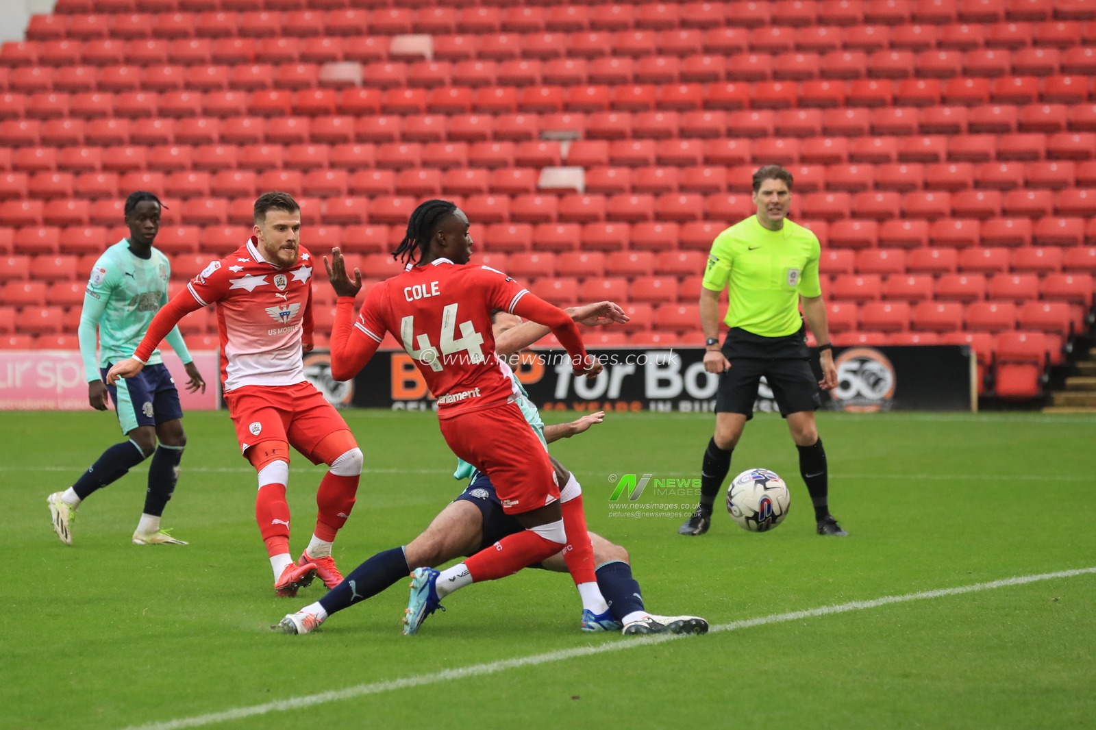 Devante Cole #44 of Barnsley scores to make it 1-1 during the Sky Bet League 1 match Barnsley vs Fleetwood Town at Oakwell, Barnsley, United Kingdom, 28th October 2023

(Photo by Alfie Cosgrove/News Images)