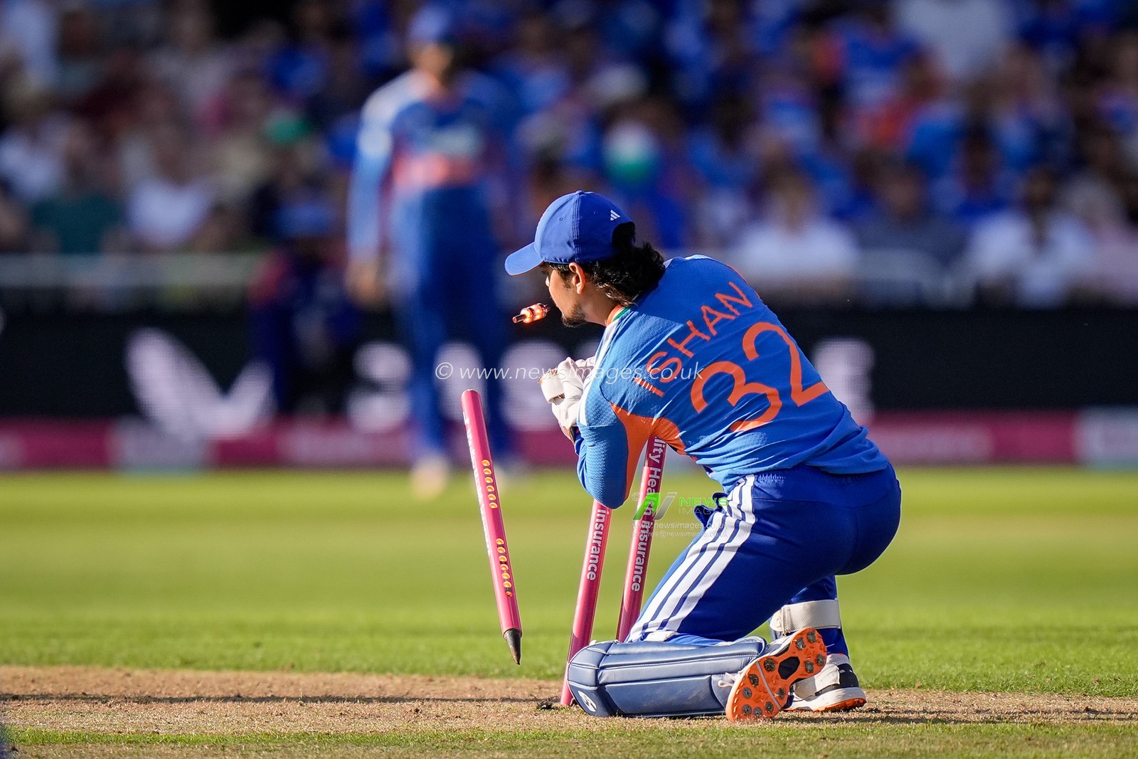 Ishan Kishan of India breaks the stumps to run out Will Jacks of England during the Third Vitality T20 International match England vs India at Trent Bridge, Nottingham, United Kingdom on 07 July 2026

(Photo by Maynard Manyowa/News Images)