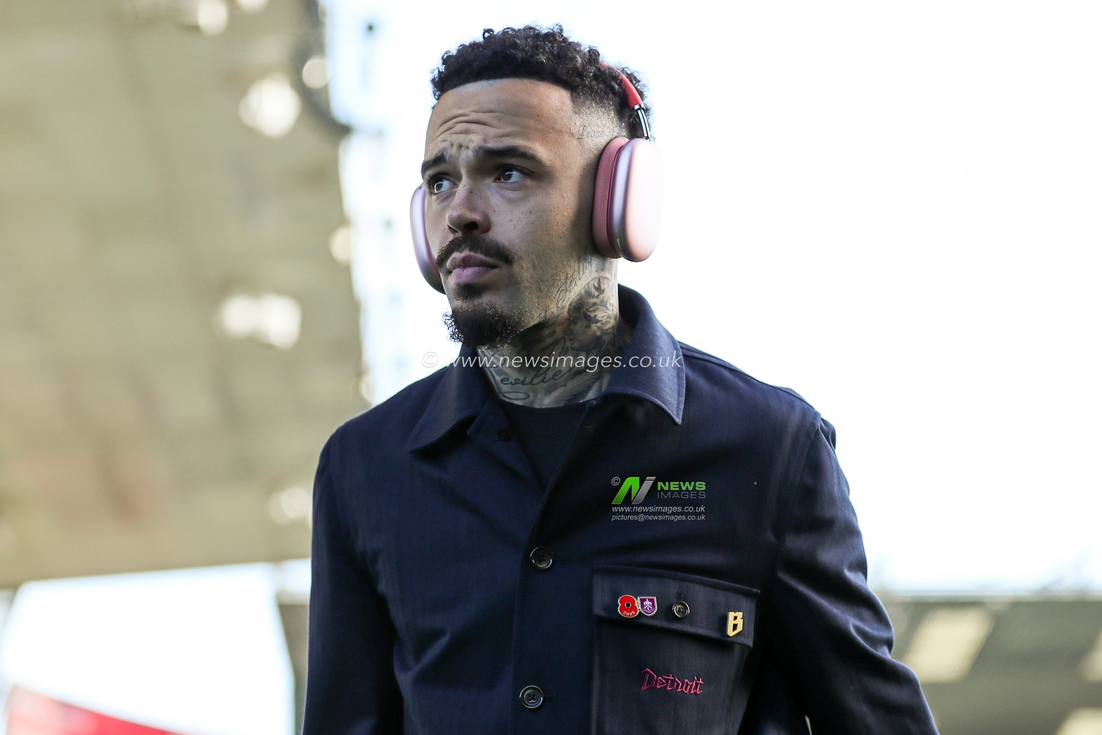 Quilindschy Hartman of Burnley arrives at stadium ahead of the Premier League match Burnley vs Arsenal at Turf Moor, Burnley, United Kingdom, 1st November 2025

(Photo by Jorge Horsted/News Images)

*** GER AUT SUI OUT ***