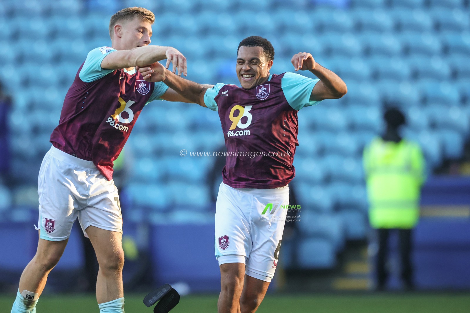 CJ Egan-Riley of Burnley and Zian Flemming of Burnley celebrate after the game during the Sky Bet Championship match Sheffield Wednesday vs Burnley at Hillsborough, Sheffield, United Kingdom, 19th October 2024

(Photo by Alfie Cosgrove/News Images)