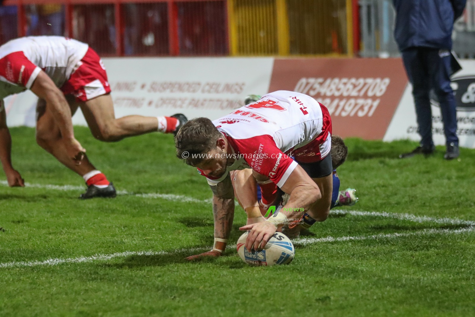 Oliver Gildart of Hull KR goes over for a try during the Betfred Super League Round 4 match Hull KR vs Warrington Wolves at Sewell Group Craven Park, Kingston upon Hull, United Kingdom, 7th March 2024

(Photo by Alfie Cosgrove/News Images)