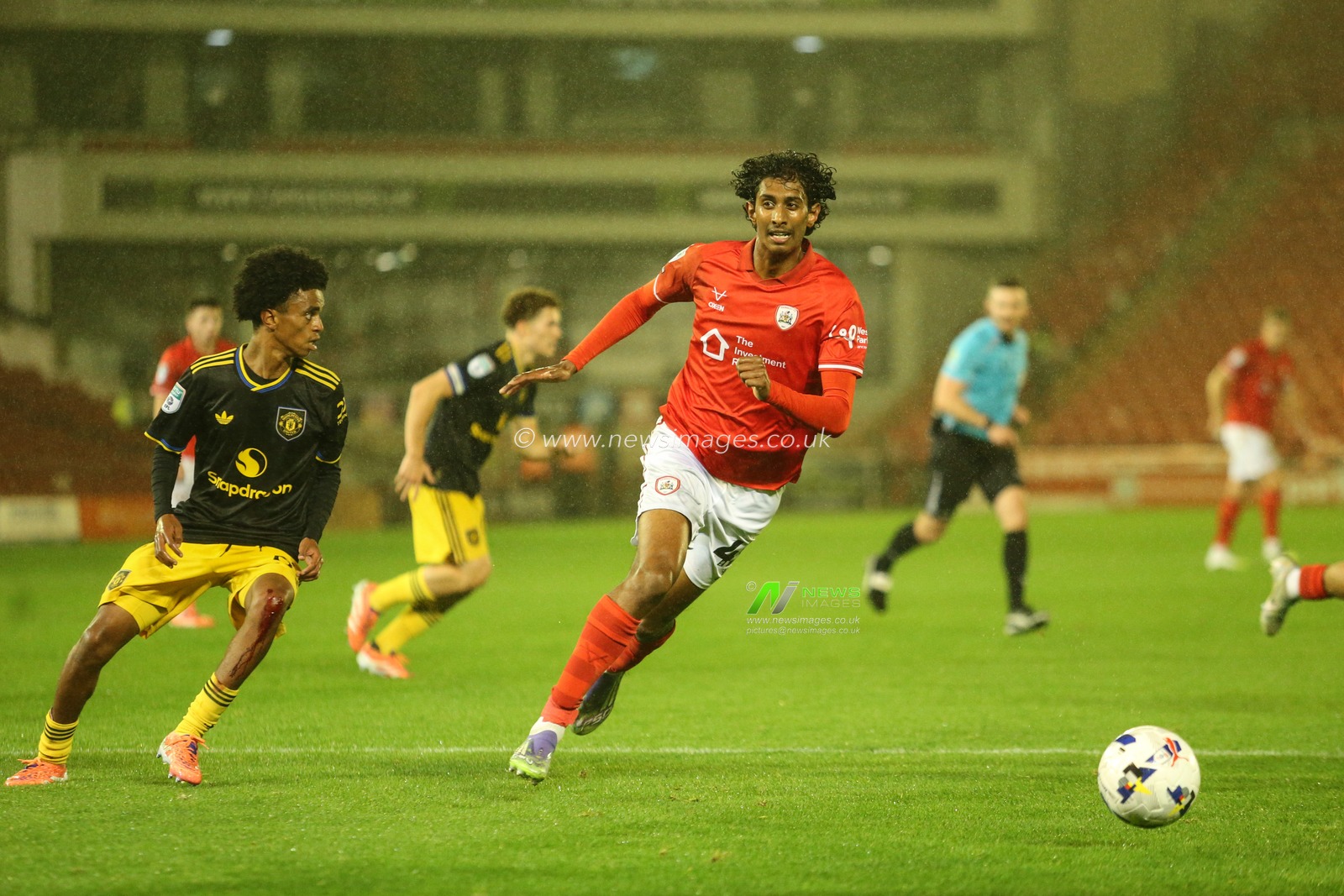 Vimal Yoganathan of Barnsley in action during the The Vertu Trophy Group D match Barnsley vs Manchester United U21 at Oakwell, Barnsley, United Kingdom, 21st October 2025

(Photo by Richard Bierton/News Images)