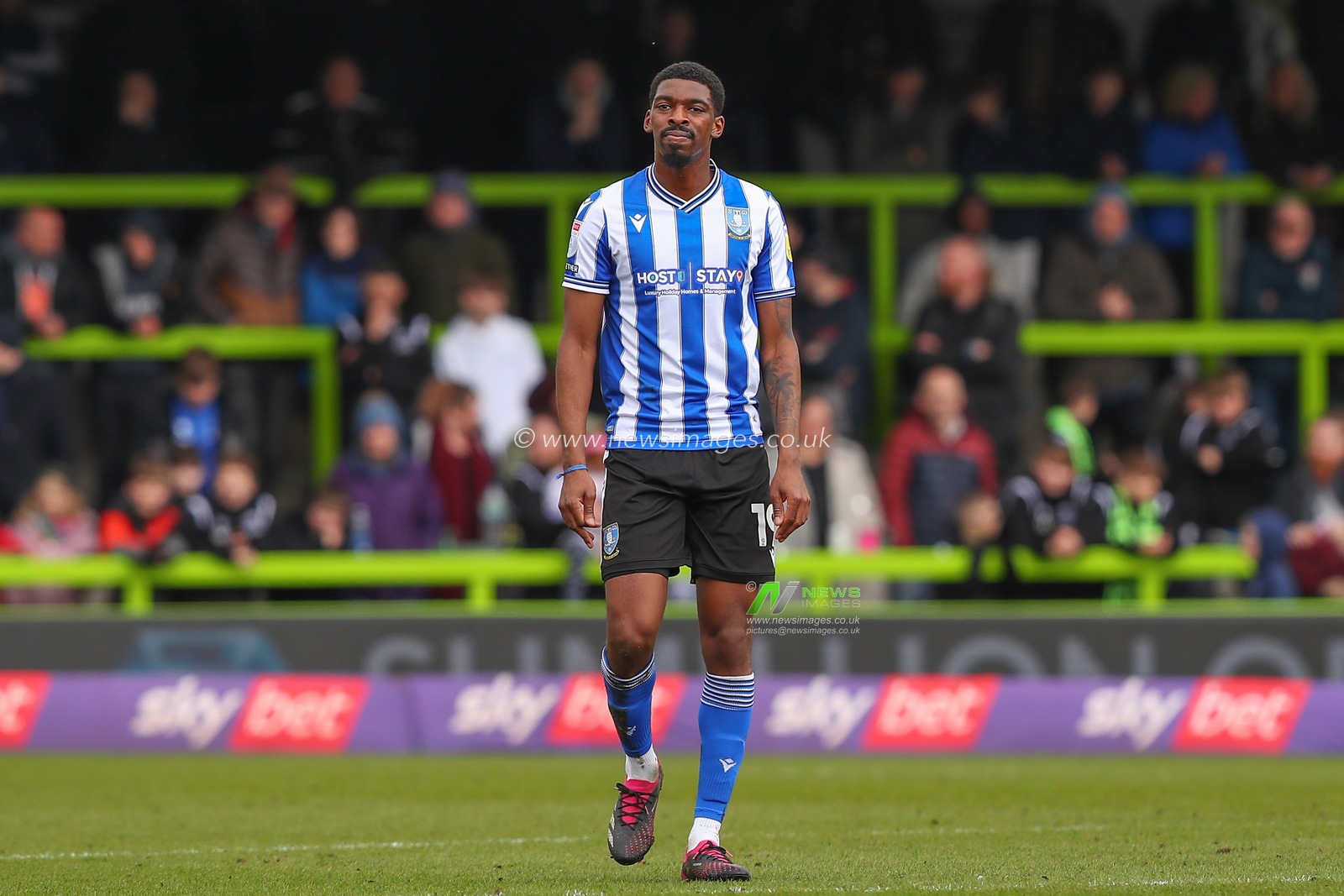 Tyreeq Bakinson #19 of Sheffield Wednesday during the Sky Bet League 1 match Forest Green Rovers vs Sheffield Wednesday at The New Lawn, Nailsworth, United Kingdom, 26th March 2023

(Photo by Gareth Evans/News Images)