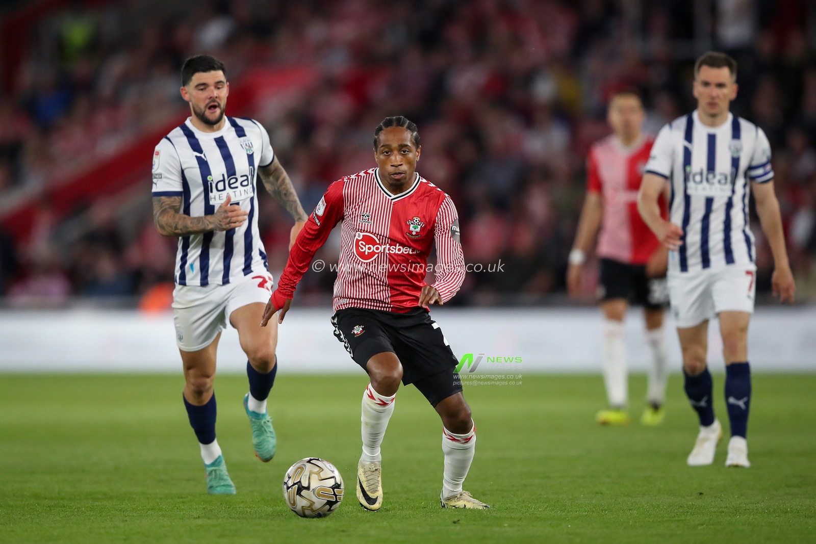 Kyle Walker-Peters of Southampton in action, during the Sky Bet Championship Play-Off Semi-Final Second Leg match Southampton vs West Bromwich Albion at St Mary's Stadium, Southampton, United Kingdom, 17th May 2024

(Photo by Gareth Evans/News Images)