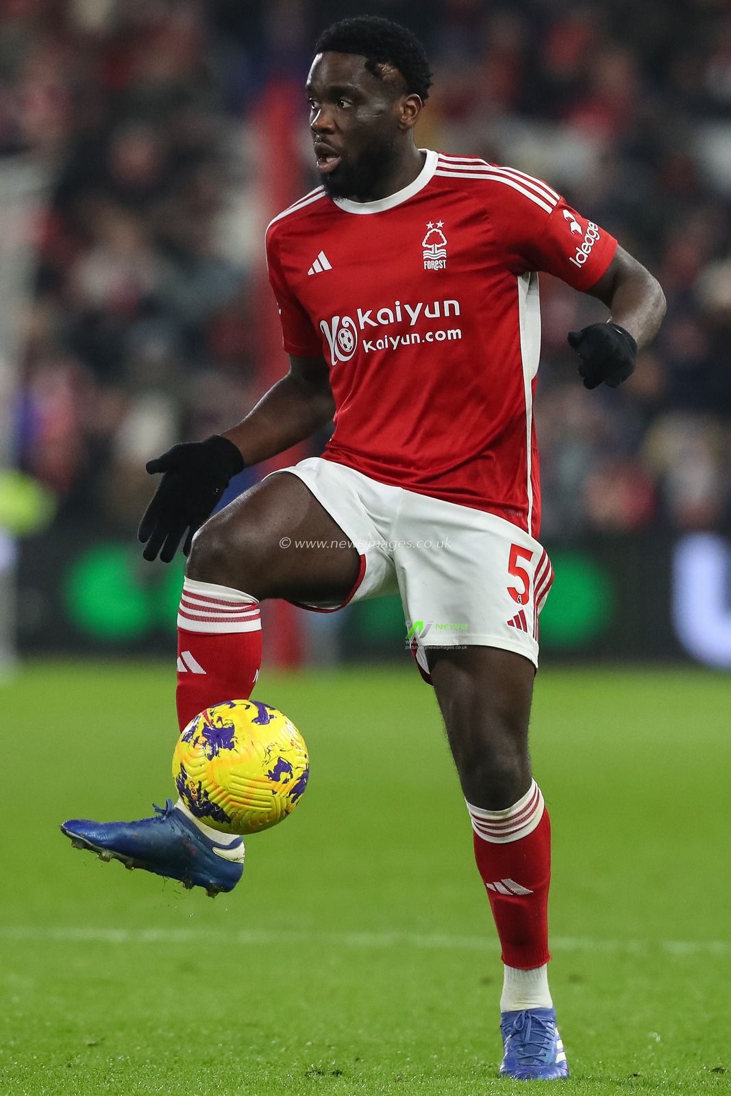 Orel Mangala #5 of Nottingham Forest controls the ball during the Premier League match Nottingham Forest vs Everton at City Ground, Nottingham, United Kingdom, 2nd December 2023

(Photo by Gareth Evans/News Images)