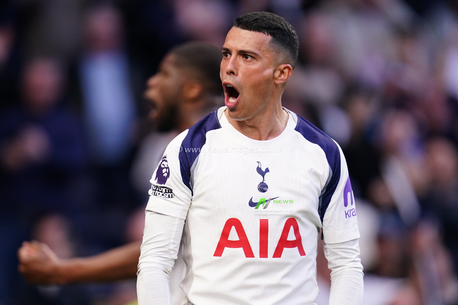 Pedro Porro of Tottenham Hotspur celebrates second goal during the Premier League match Tottenham Hotspur vs Brighton & Hove Albion at Tottenham Hotspur Stadium, London, United Kingdom on 18 April 2026

(Photo by Harvey Murphy/News Images)