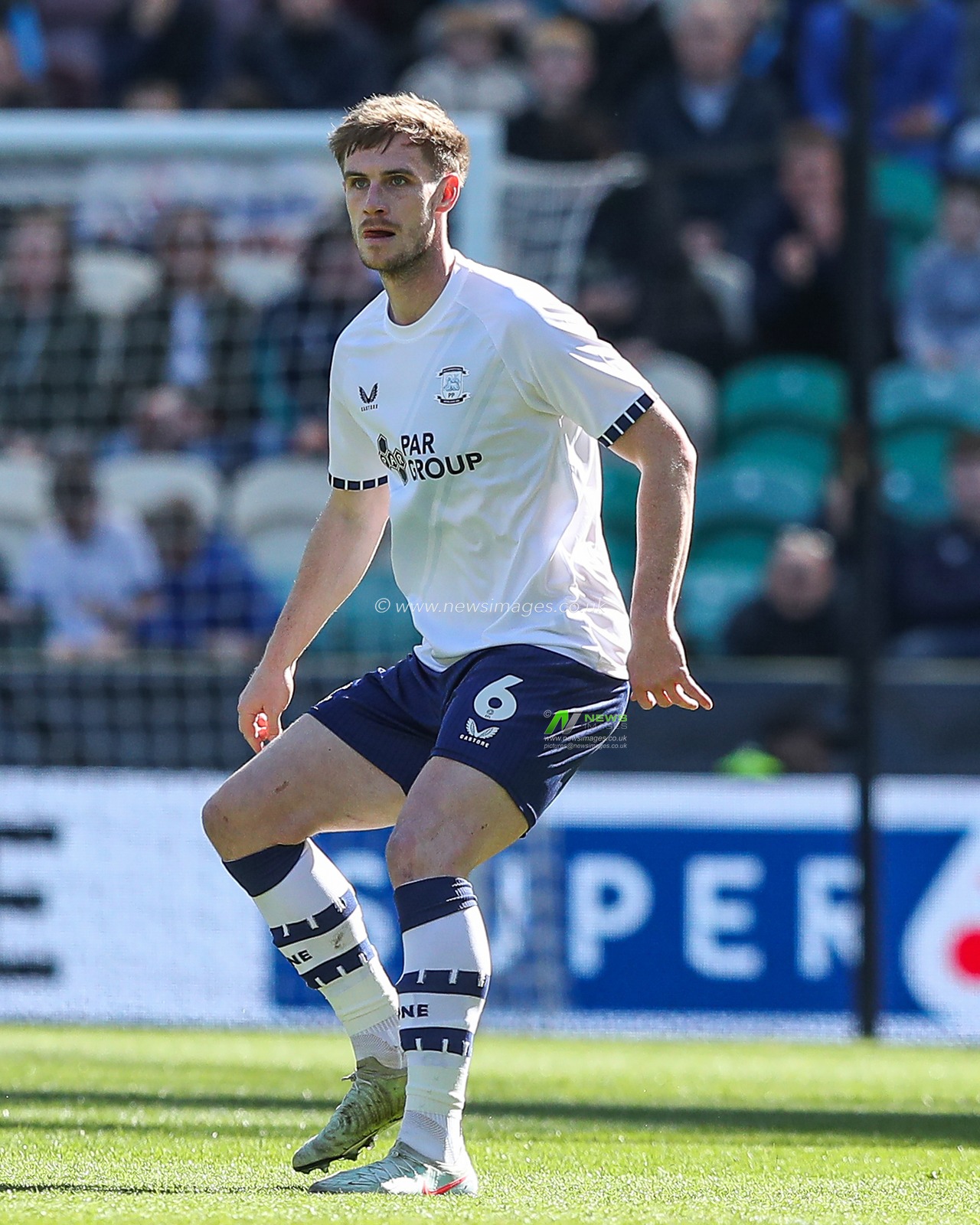 Liam Lindsay of Preston North End during the Sky Bet Championship match Preston North End vs Stoke City at Deepdale, Preston, United Kingdom, 5th April 2025

(Photo by Jorge Horsted/News Images)