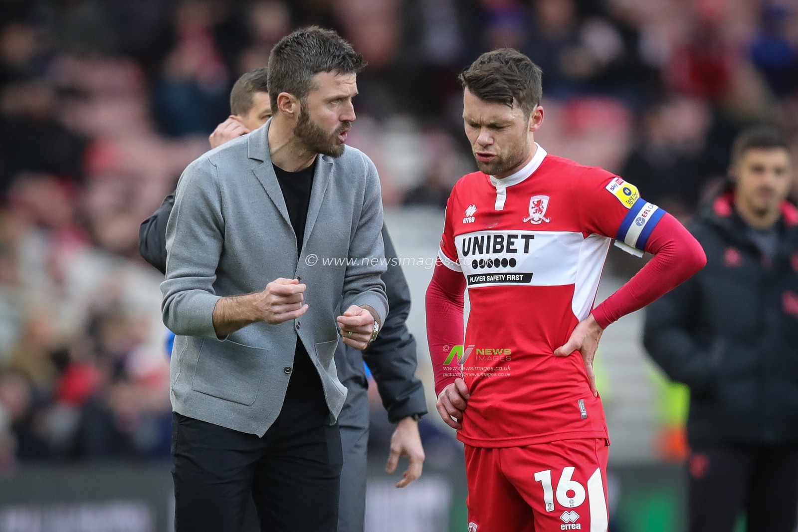 Michael Carrick manager of Middlesbrough gives instructions to captain Jonathan Howson during the Sky Bet Championship match Middlesbrough vs Watford at Riverside Stadium, Middlesbrough, United Kingdom, 28th January 2023

(Photo by James Heaton/News Images)