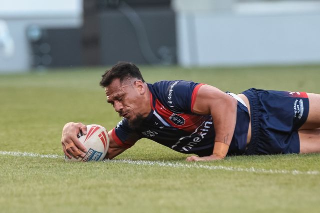 Sauaso Sue of Hull KR goes over for a try during the Betfred Super League Round 20 Salford Red Devils vs Hull KR at Salford Community Stadium, Eccles, United Kingdom, 31st July 2025

(Photo by Mark Cosgrove/News Images)