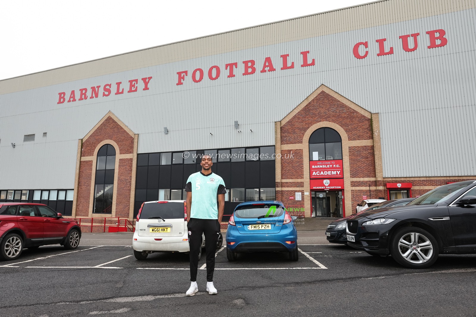 Donovan Pines signs for Barnsley FC on a free until 2025 transfer for at Oakwell, Barnsley, United Kingdom, 13th January 2024

(Photo by Mark Cosgrove/News Images)