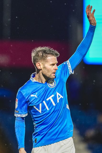 Stockport County Midfielder Oliver Norwood during the Sky Bet League 1 match Stockport County vs Exeter City at Edgeley Park Stadium, Stockport, United Kingdom, 7th December 2024

(Photo by James Giblin/News Images)