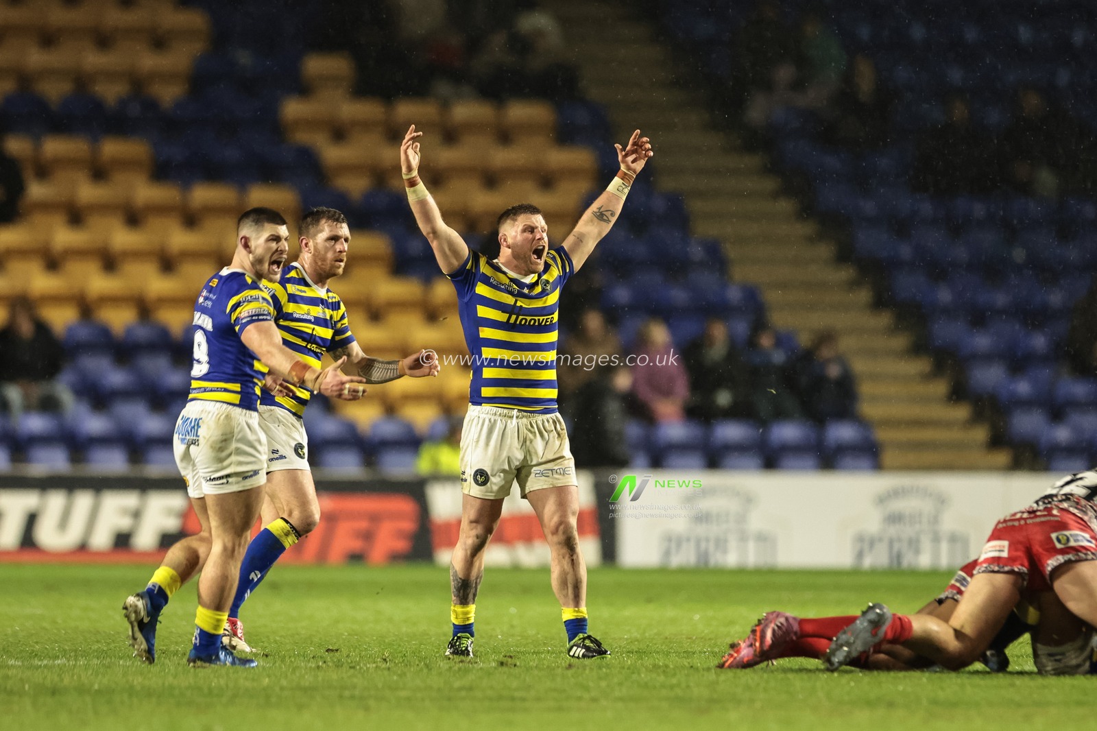 Luke Yates of Warrington Wolves during the Pre Season match Warrington Wolves vs Leigh Leopards at Halliwell Jones Stadium, Warrington, United Kingdom, 30th January 2026

(Photo by Mark Cosgrove/News Images)
