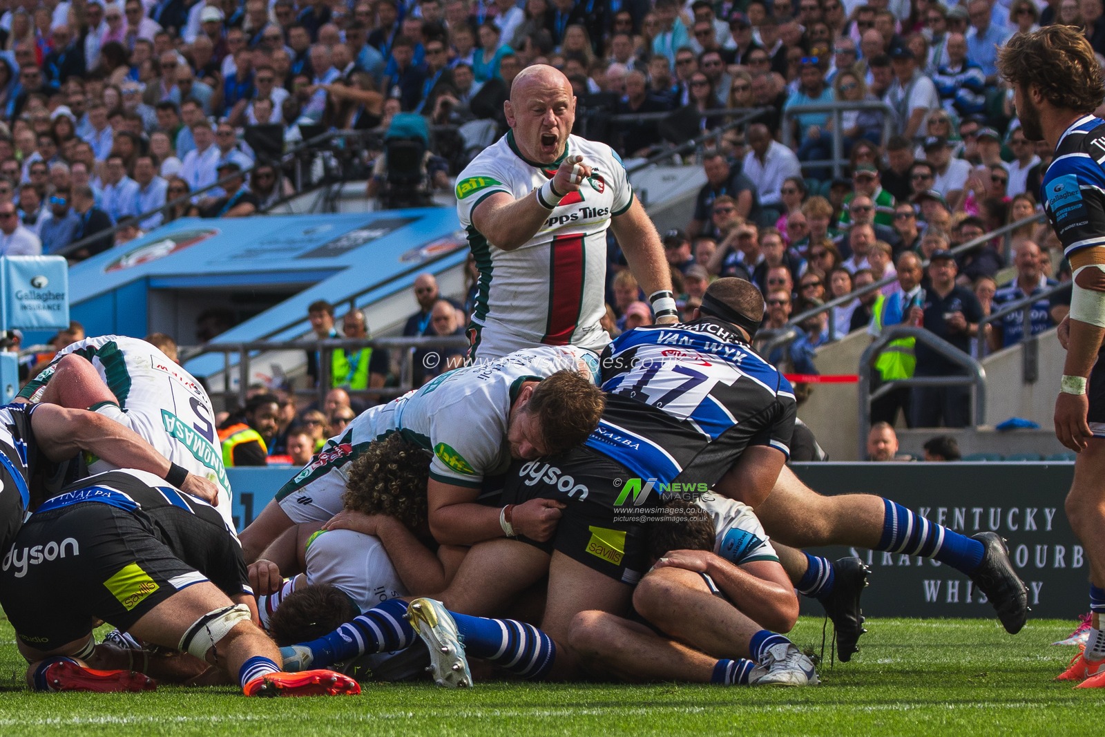 Dan Cole of Leicester Tigers during the Gallagher Premiership Play-off Final 2025 Bath Rugby v Leicester Tigers at Allianz Stadium, Twickenham, United Kingdom, 14th June 2025

(Photo by Craig Evans/News Images)